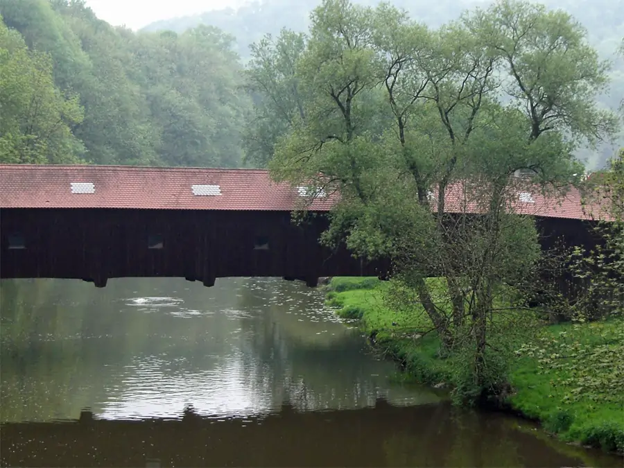 Brücke über den Fluss Jagst