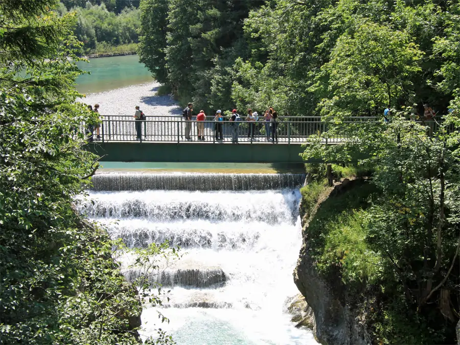 images/Bayern/Oberbayern/Lechbruch-Bruecke.webp#joomlaImage://local-images/Bayern/Oberbayern/Lechbruch-Bruecke.webp?width=900&height=675