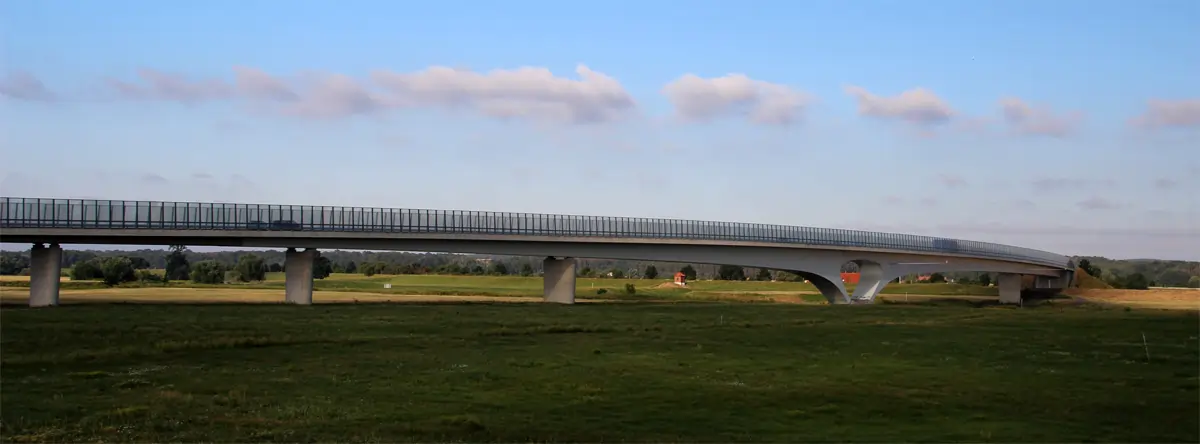 neue Elbebrücke in Mühlberg an der Elbe