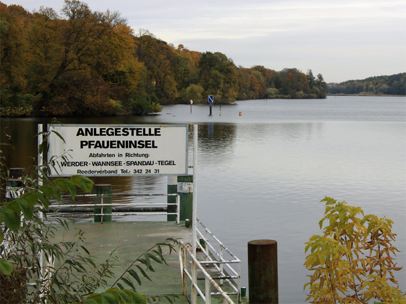 Anlegestelle an der Pfaueninsel