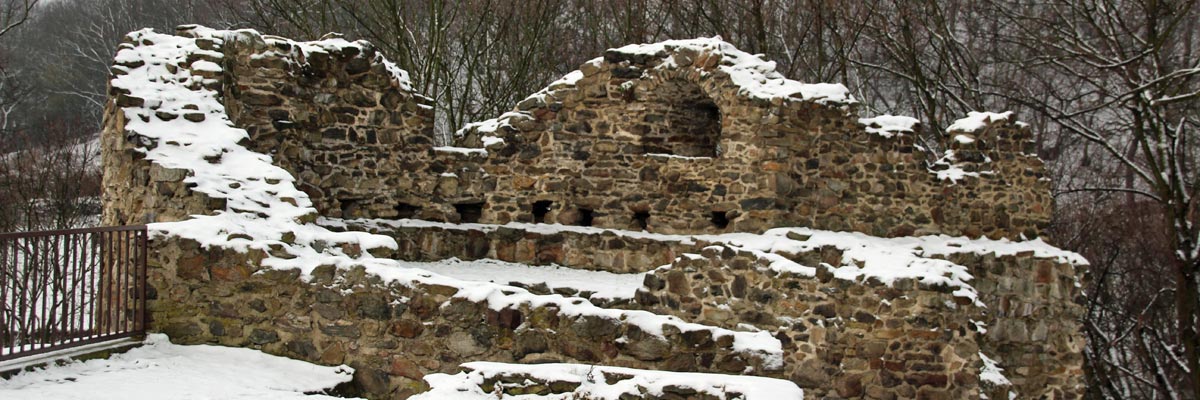 Burgreste von Graupen (Hrad Krupka) im böhmischen Erzgebirge