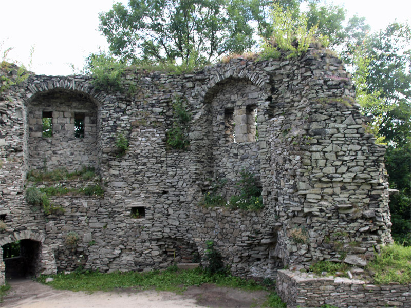 Hrad Tolštejn - Burgruine Tollenstein in Nordböhmen