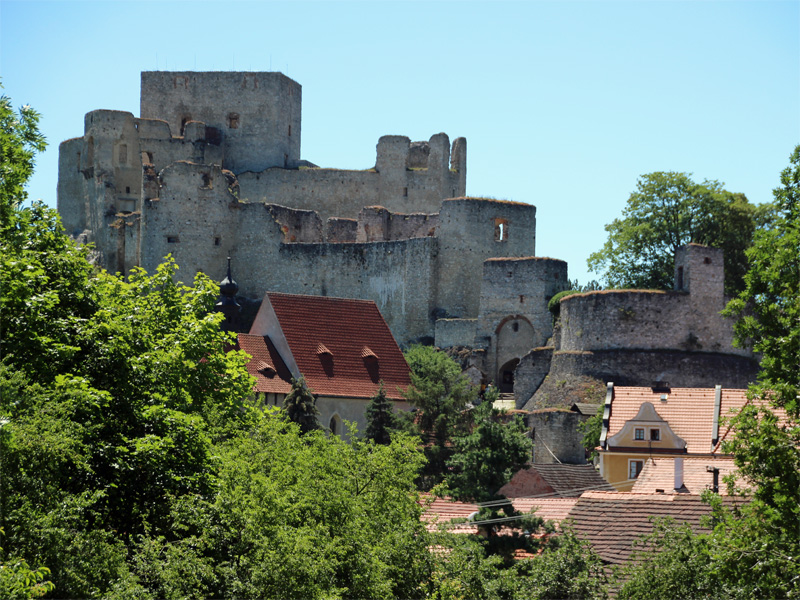 Hrad Rabí (Burgruine Raby) im Bezirk Klatovy / Südböhmen