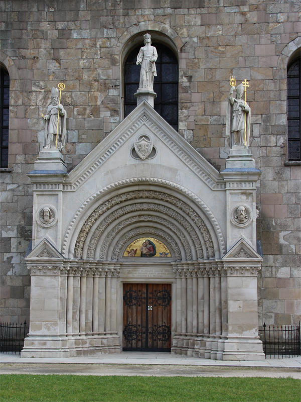 Eingangsportal zum Kloster Tepl - Klášter Teplá 