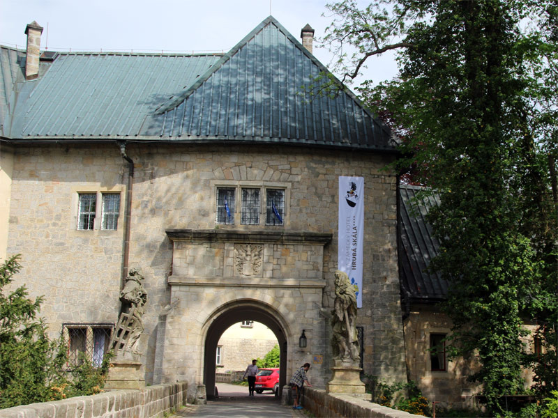 Zámek Hrubá Skála (Groß Skal) in Mittelböhmen