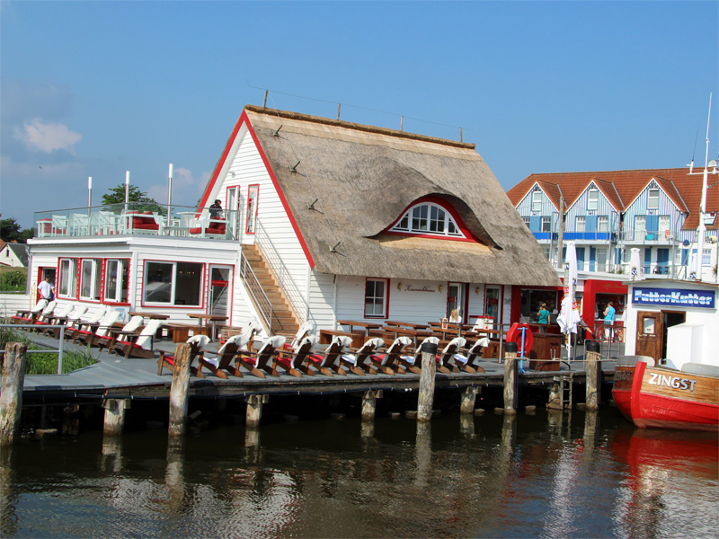 Ostseeheilbad Zingst am Bootssteg