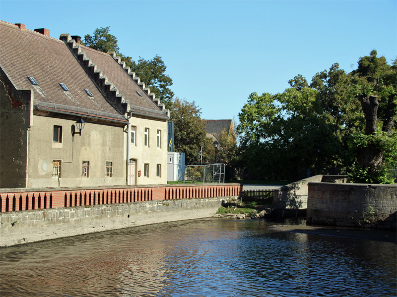 Künstlich angelegter Wasserlauf - Kleine Saale