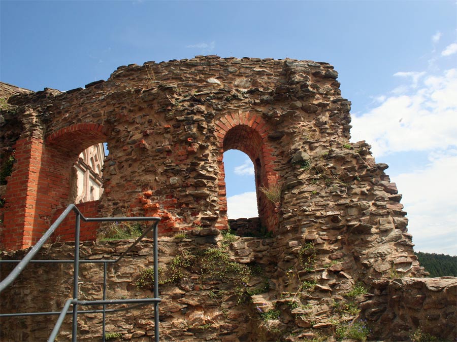 Ruine am Bergfried