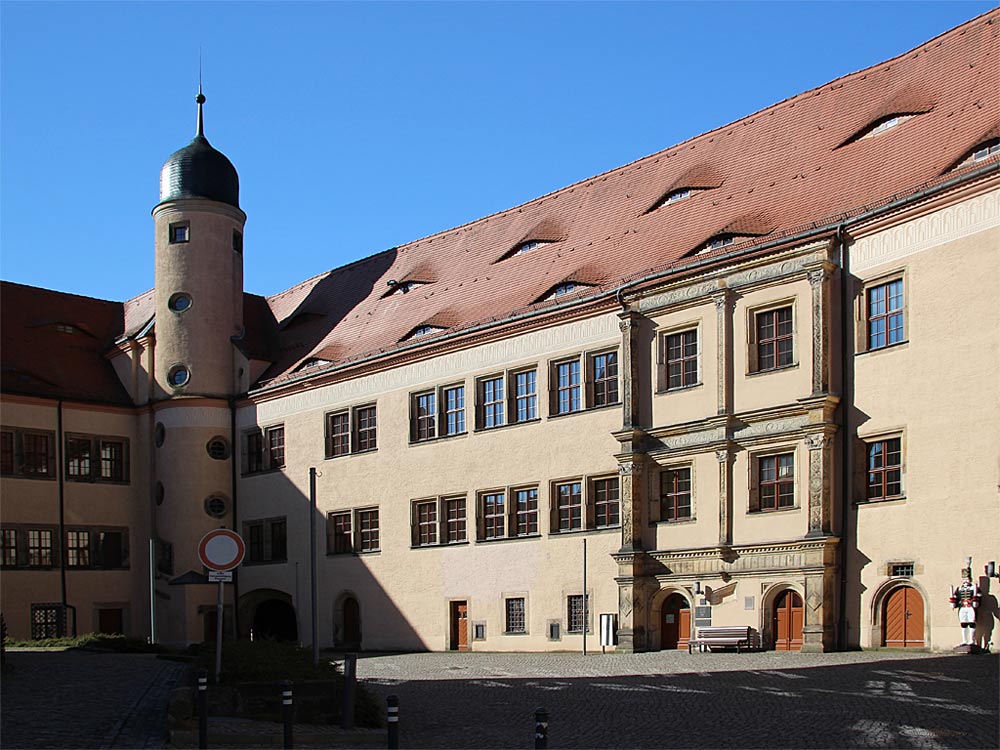 Im Innenhof vom Schloss Dippoldiwalde