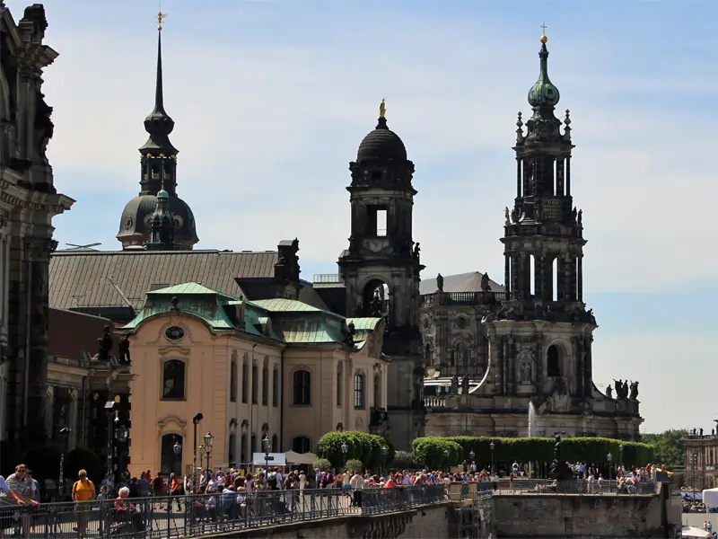 images/Sachsen/Elbland/Bilder/Bruehlsche-Terasse-Kirchen.webp#joomlaImage://local-images/Sachsen/Elbland/Bilder/Bruehlsche-Terasse-Kirchen.webp?width=800&height=600