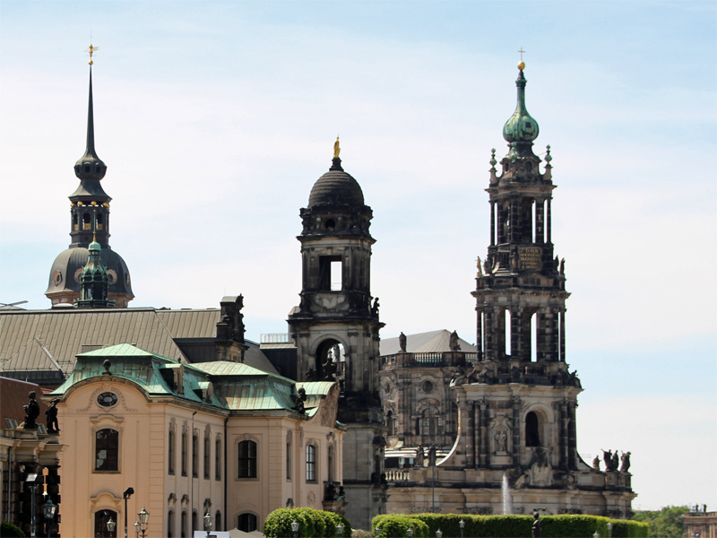 Dresdner Katholische Hofkirche in Sachsen