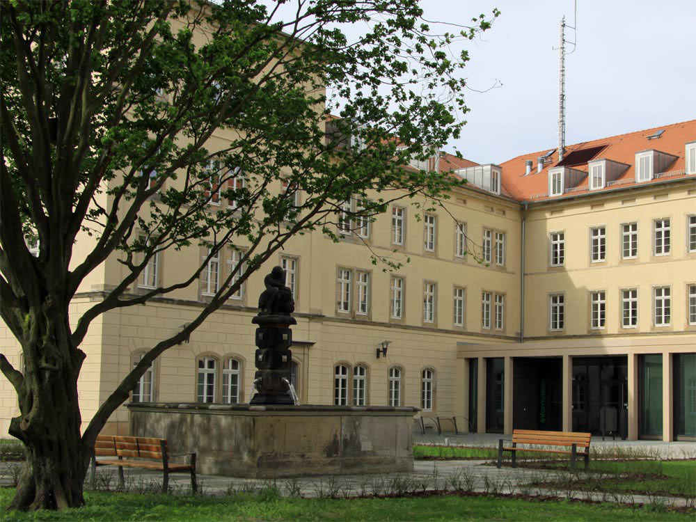 Am Schloss Sonnenstein