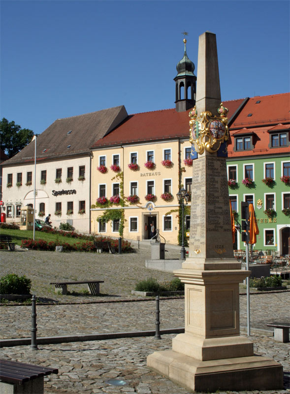 Postmeilensäule in der Burgstadt Stolpen