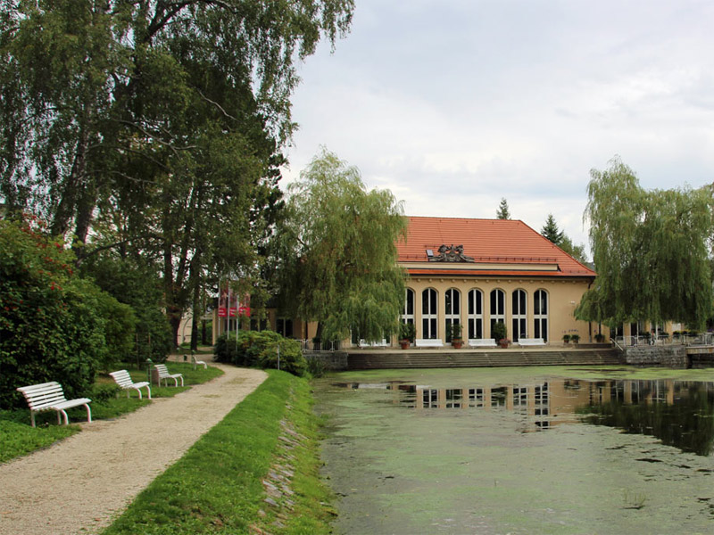 Festhalle vom Kurbad Bad-Brambach