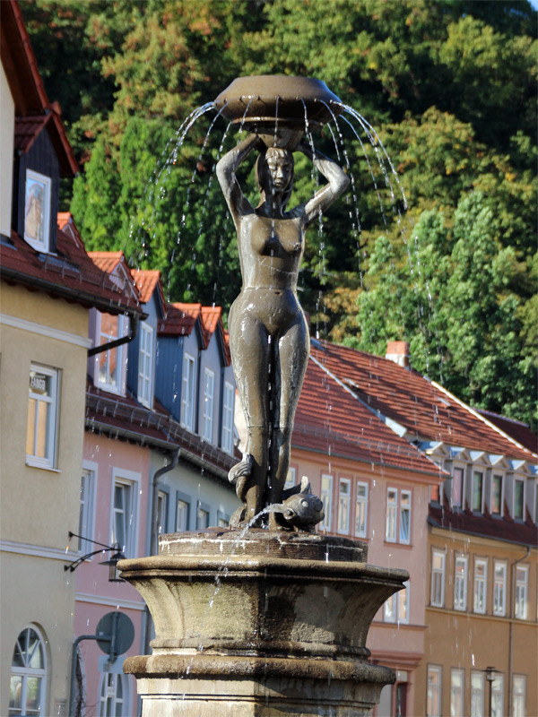 Brunnenfigur vom Brunnen in Waltershausen
