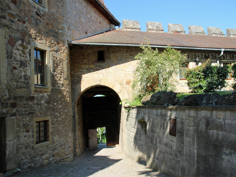 Eingang zur Creuzburg / Thüringen