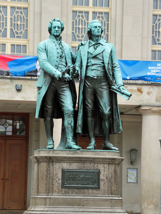 Goethe-Schiller-Denkmal in Weimar