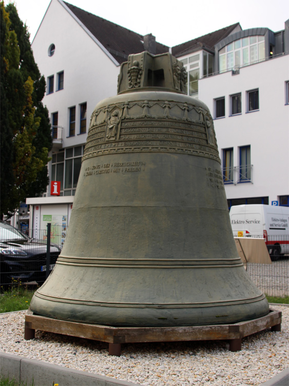 Gussmodell der Glocke St. Peter in Apolda