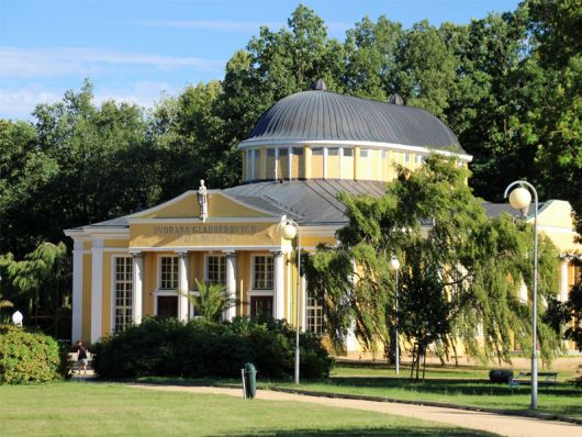 Františkovy Lázně (Franzensbad) im Böhmischer Wald (Český les)