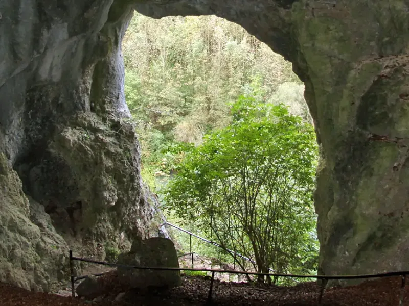 Einsturzhöhle Riesenburg in der Fränkischen Schweiz