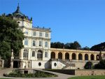 Zámek Ploskovice (Schloss Ploschkowitz) bei Litoměřice im Böhmischen Mittelgebirge
