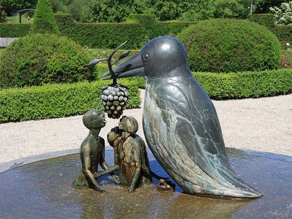 Brunnen und Wasserspiele