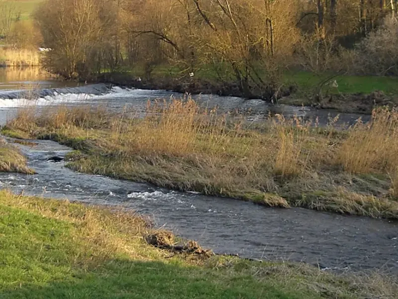 Fluss Jagst im Hohenloher Land