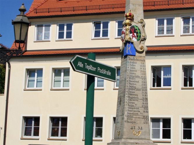 Postsäule für die Alte Teplitzer Straße