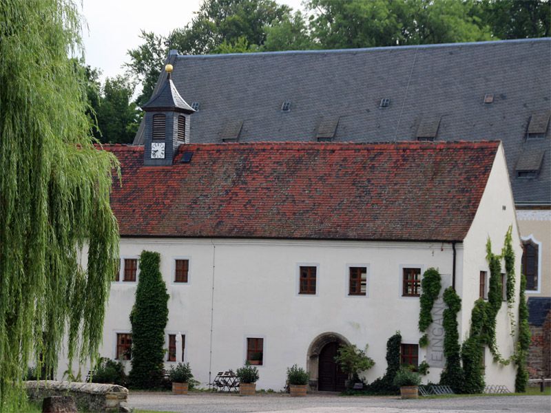 Klosterpark Altzella mit Museum