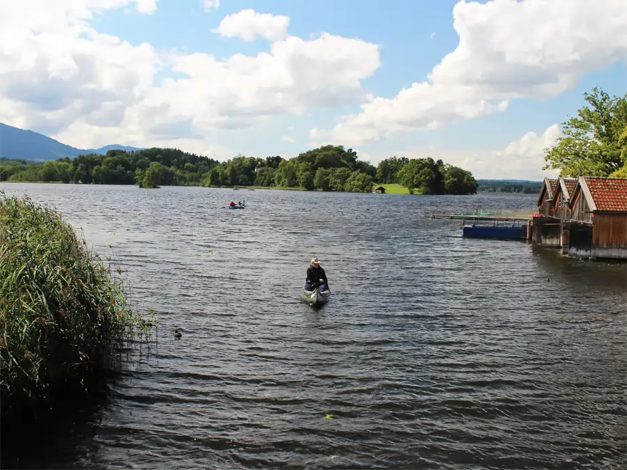 Staffelsee mit zahlreichen Inseln