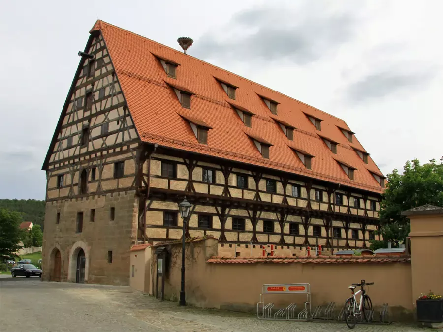 Kornhaus, heute das Hopfen- und Biermuseum „HopfenBierGut“