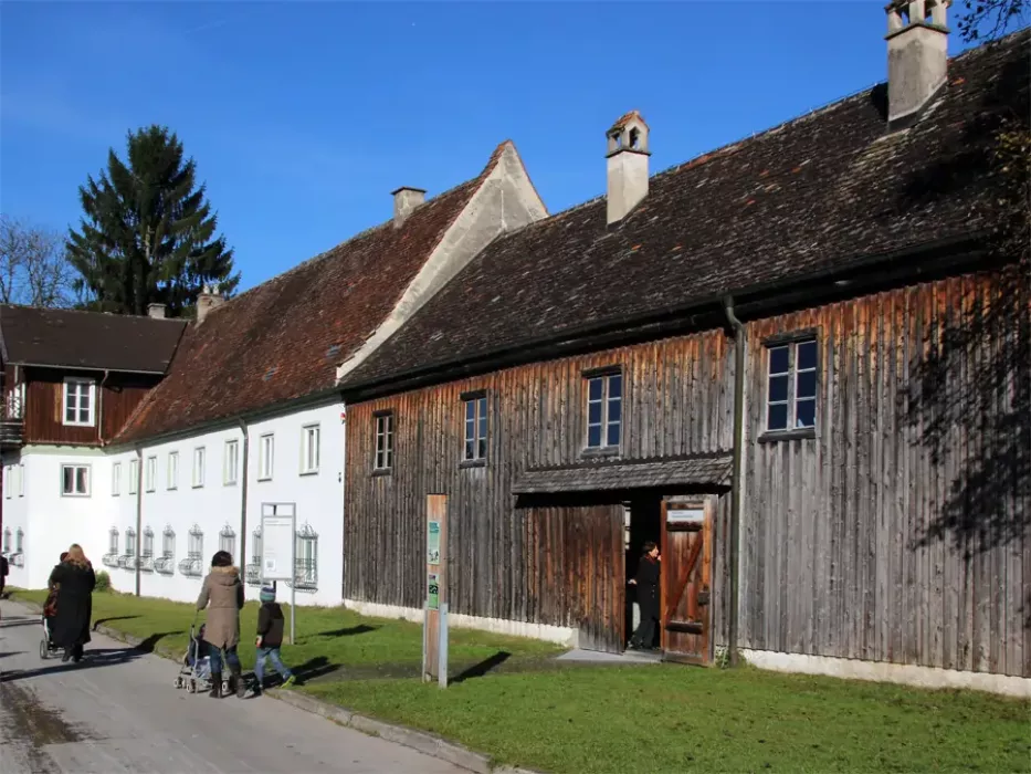 Fraunhofer Glashütte am Kloster Benediktbeuren