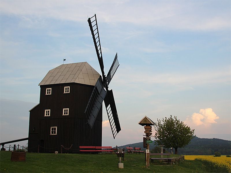 Kottmarsdorfer Bockwindmühle auf dem Pfarrberg