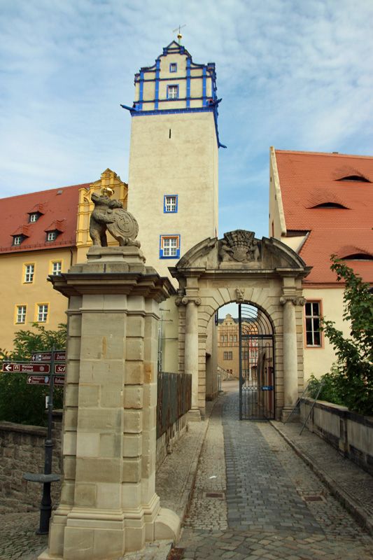 Eingang zum Innenhof vom Schloss Bernburg