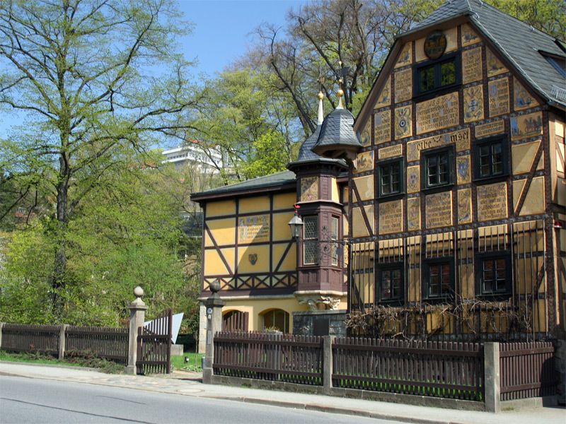Dresdner Schloß im Großen Garten
