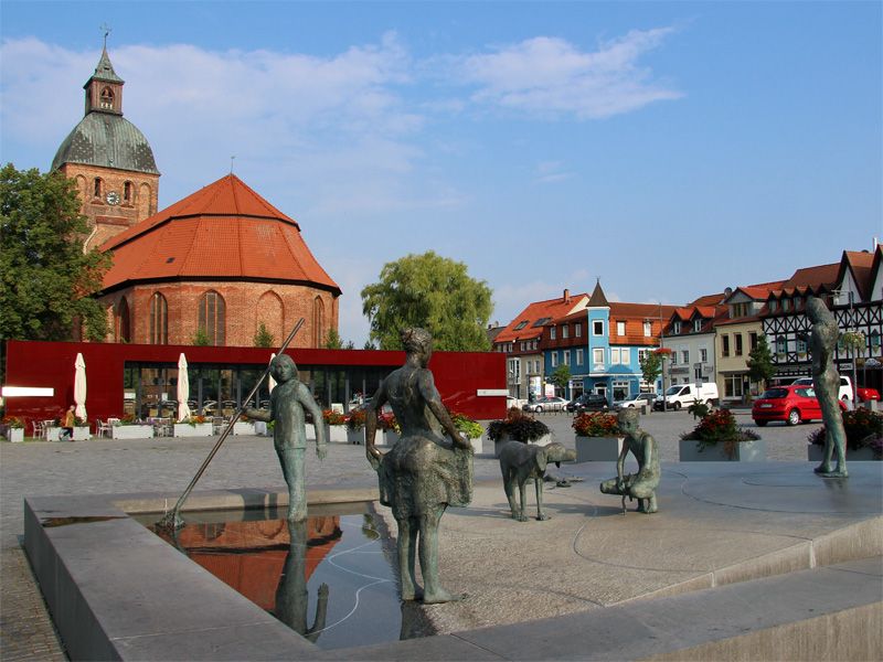 Marktplatz von Ribnitz-Damgarten an der Ostseeküste