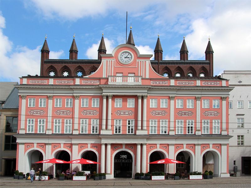 Rostocker Rathaus auf dem Neuen Markt
