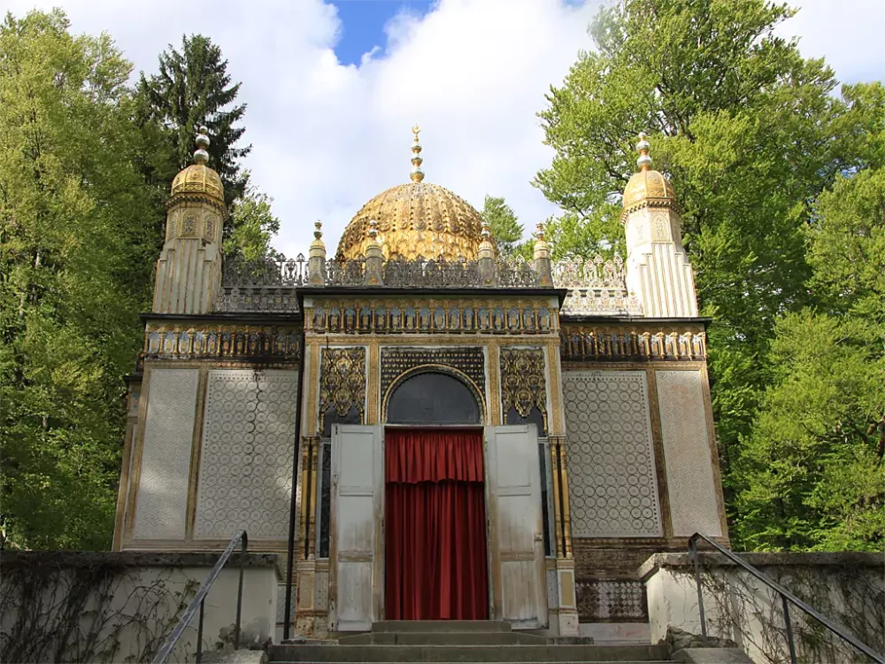 Im Schlosspark Schloss Linderhof