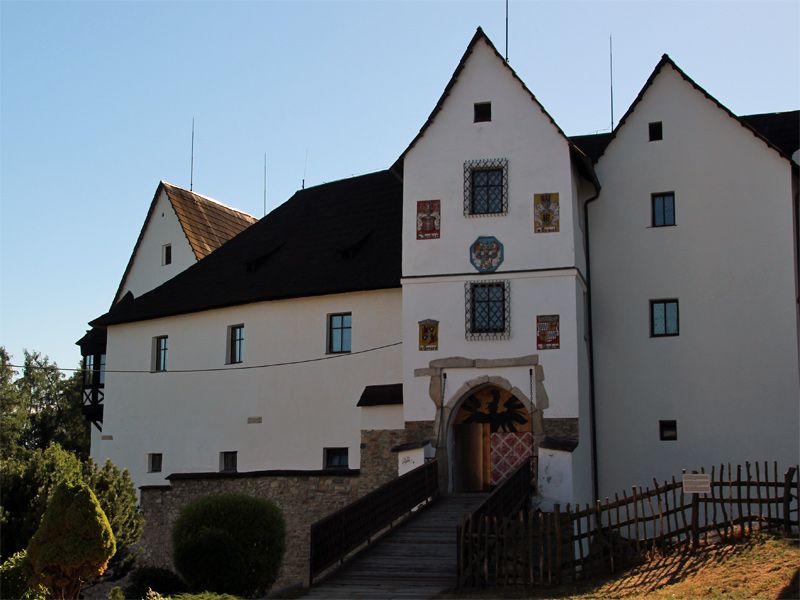 Burg Ostroh (Seeberg) in Westböhmen