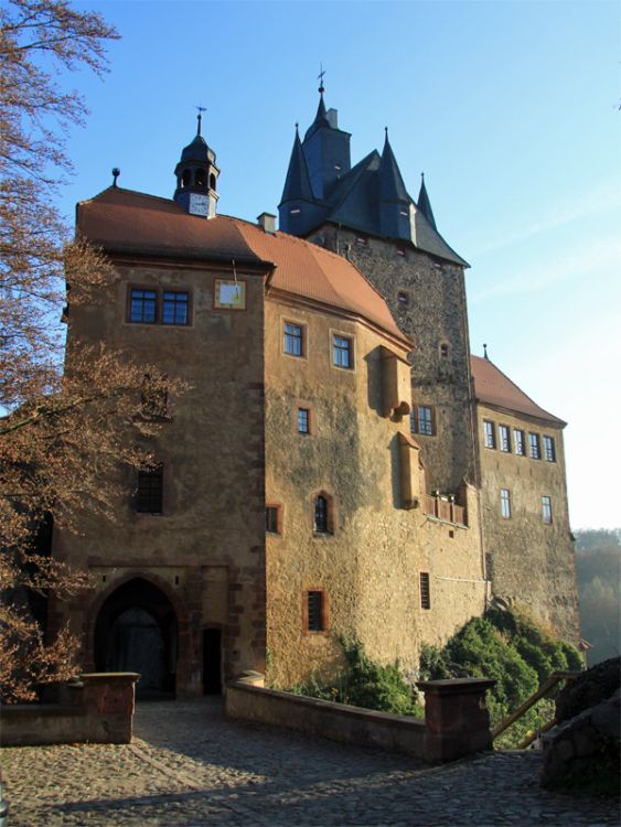 Eingang zur Burg Kriebstein über der Zschopau