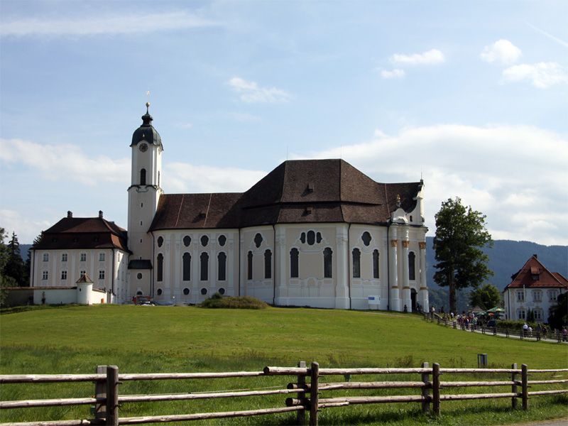 Wallfahrtskirche zum Gegeißelten Heiland auf der Wies in Bayern 
