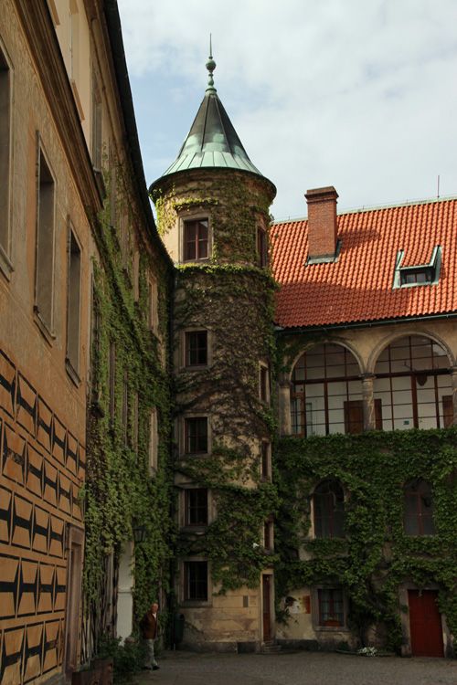 Zámek Hrubá Skála (Schloss Groß Skal)