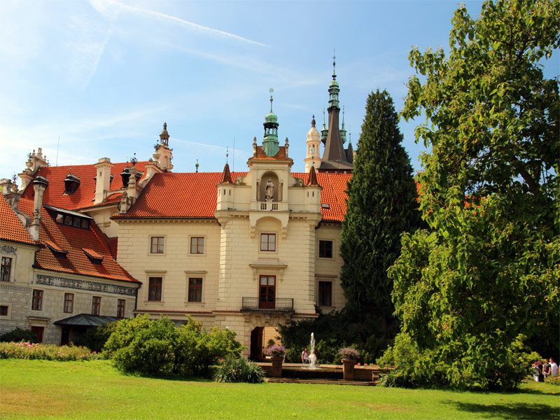 Zámek Průhonice (Schloss Pruhonitz) in Mittelböhmen