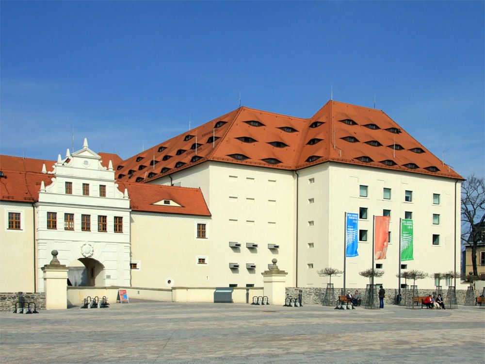 Schloss Freudenstein mit der Mineralienausstellung "terra mineralia"