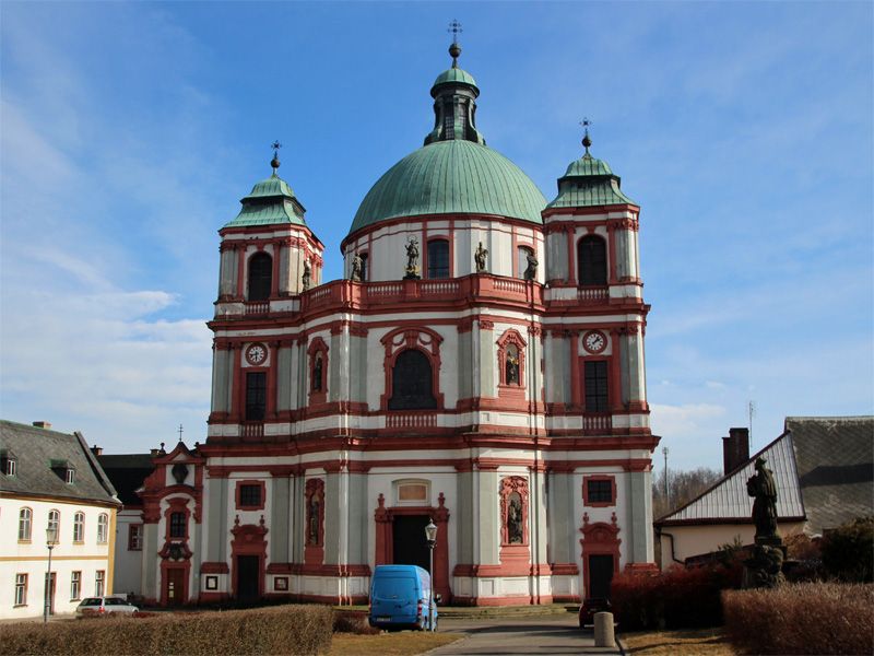 Dominikanerkloster mit der Klosterkirche St. Laurentius