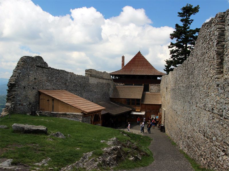 Hrad Kašperk (Burg Karlsberg) in Südböhmen