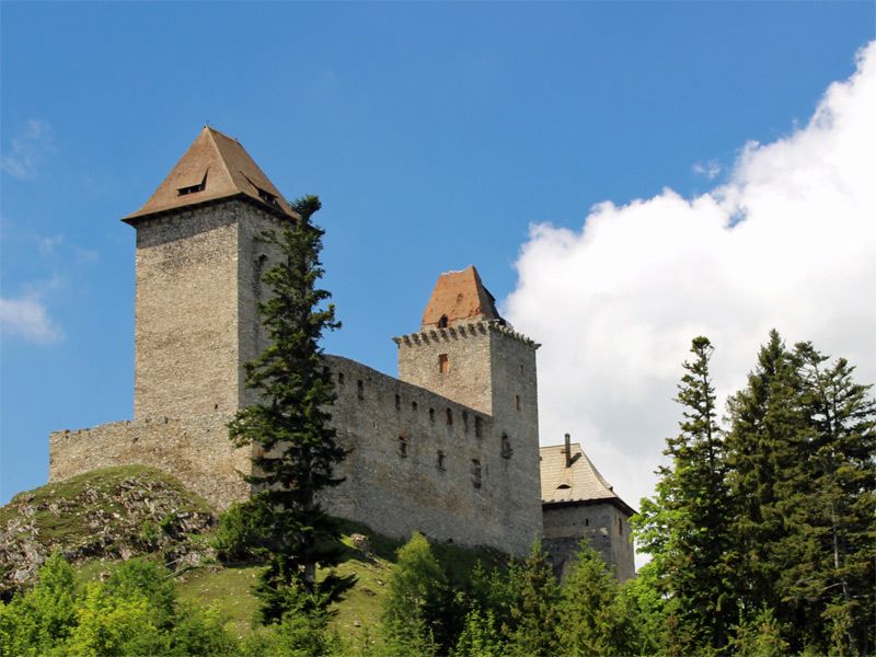 Ansicht vom Hrad Kašperk (Burg Karlsberg) 