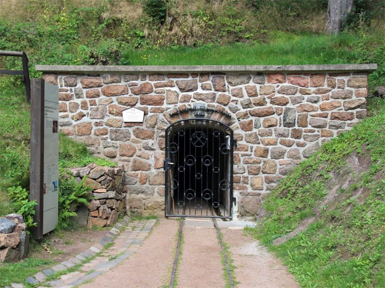 Eingang ins Bergwerk Altenberg
