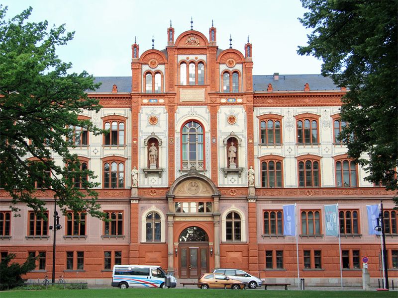Hauptgebäude der Universitat Rostock 